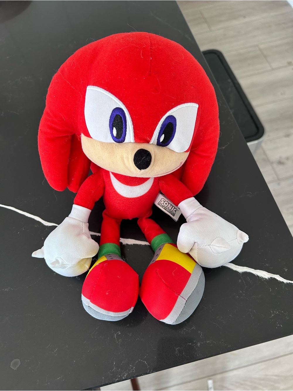 Sonic the Hedgehog Knuckles the Echidna 2018 Red Plush Stuffed Animal Sega